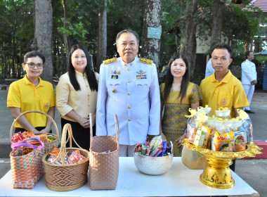 พิธีสวดพระพุทธมนต์และพิธีทำบุญตักบาตรถวายพระราชกุศล ... พารามิเตอร์รูปภาพ 7