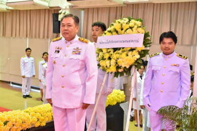 พิธีวางพวงมาลาและถวายราชสดุดี เนื่องในวันนวมินทรมหาราช พารามิเตอร์รูปภาพ 1