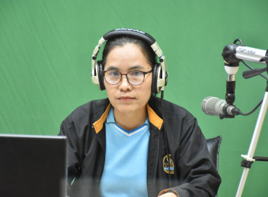 ร่วมดำเนินรายการวิทยุ “รายการกระทรวงเกษตรและสหกรณ์พบเกษตรกร” พารามิเตอร์รูปภาพ 4