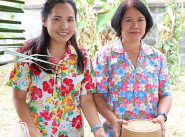กิจกรรมสืบสานประเพณีสงกรานต์และรดน้ำขอพรผู้สูงอายุ พารามิเตอร์รูปภาพ 32