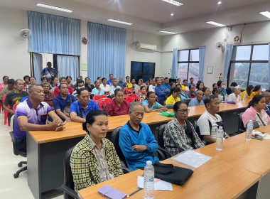 ร่วมพิธีมอบโฉนดต้นยางพารา กลุ่มเกษตรกรชาวสวนยางอำเภอหัวตะพาน พารามิเตอร์รูปภาพ 9