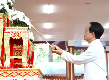 งานประเพณีออกพรรษาตักบาตรเทโวโรหณะ พารามิเตอร์รูปภาพ 1