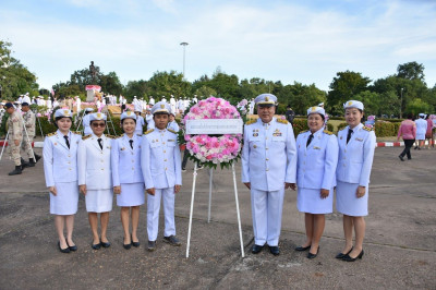 พิธีวางพวงมาลาถวายราชสักการะ” ... พารามิเตอร์รูปภาพ 1