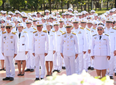 พิธีวางพวงมาลาถวายราชสักการะ” ... พารามิเตอร์รูปภาพ 4