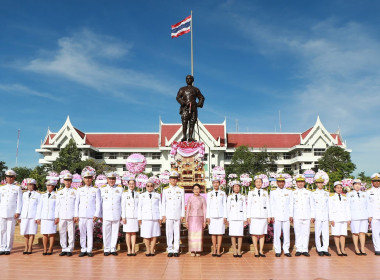 พิธีวางพวงมาลาถวายราชสักการะ” ... พารามิเตอร์รูปภาพ 8