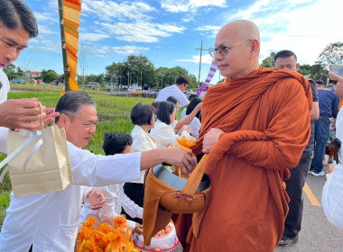 ร่วมกิจกรรมตักบาตรริมอ่างเพื่อถวายเป็นพระราชกุศลแด่สมเด็จพระนางเจ้าสิริกิติ์ พระบรมราชินีนาถ พระบรมราชชนนีพันปีหลวง ในงานประเพณีลอยกระทง ประจำปี 2568 ... พารามิเตอร์รูปภาพ 12