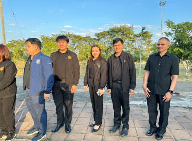 ร่วมพิธีปล่อยแถวขบวนรถอำนวยความสะดวกแก่ประชาชนในการเดินทางไปเข้าเฝ้าฯ กราบถวายบังคม พระบรมศพ สมเด็จพระนางเจ้าสิริกิติ์ พระบรมราชินีนาถ พระบรมราชชนนีพันปีหลวง ... พารามิเตอร์รูปภาพ 3