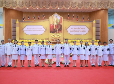 พิธีวางพานพุ่มดอกไม้ถวายราชสักการะ ... พารามิเตอร์รูปภาพ 3