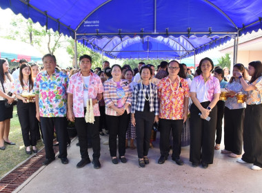 กิจกรรมรดน้ำขอพรผู้ว่าราชการจังหวัดอำนาจเจริญ ... พารามิเตอร์รูปภาพ 12