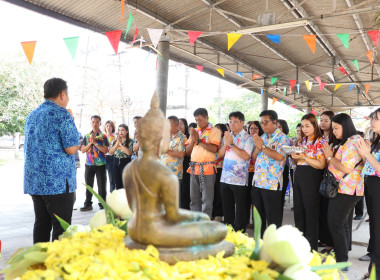 กิจกรรมสืบสานประเพณีสงกรานต์และรดน้ำขอพรผู้อาวุโส ... พารามิเตอร์รูปภาพ 23