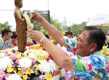 สืบสานประเพณีสงกรานต์และรดน้ำขอพรผู้ว่าราชการจังหวัดอำนาจเจริญ ... พารามิเตอร์รูปภาพ 3