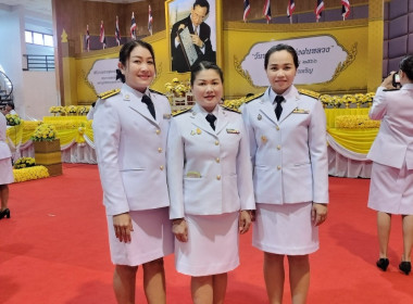 ร่วมพิธีวางพานพุ่มดอกไม้สดเนื่องในวันพระบิดาแห่งฝนหลวง ... พารามิเตอร์รูปภาพ 3