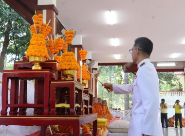 พิธีเจริญพระพุทธมนต์และทำบุญตักบาตรถวายพระราชกุศล พารามิเตอร์รูปภาพ 6