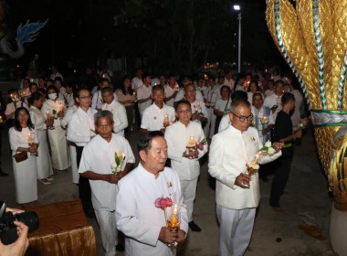 ร่วมพิธีเจริญพระพุทธมนต์และเวียนเทียนเนื่องในวันวิสาขบูชา พารามิเตอร์รูปภาพ 4